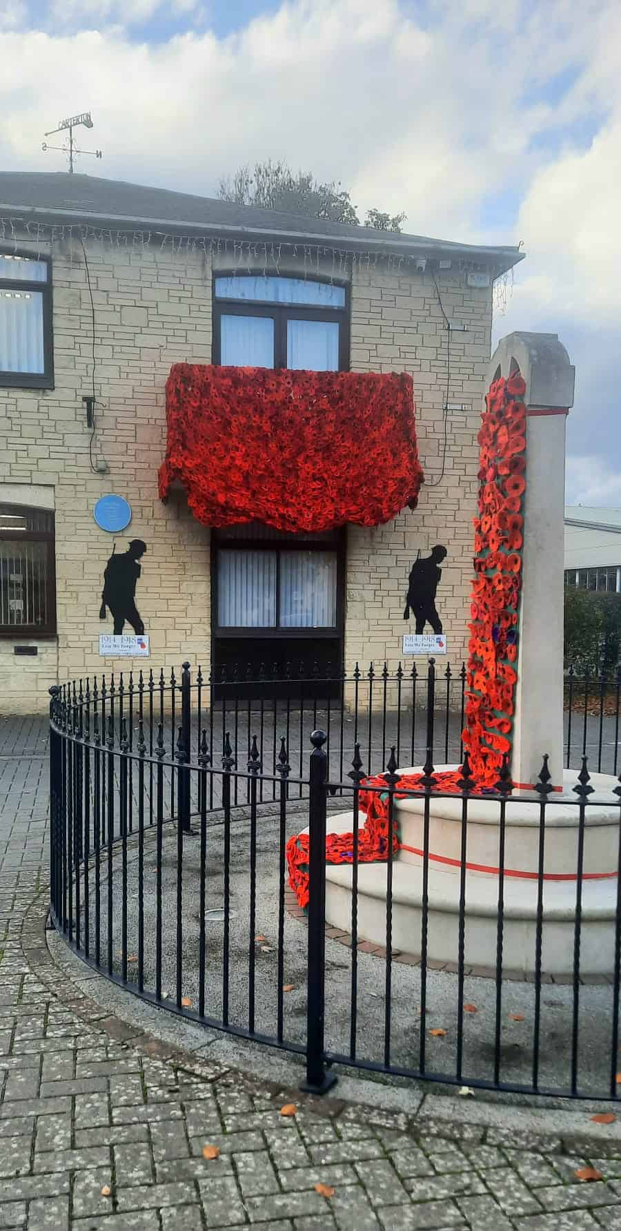 Poppy Display